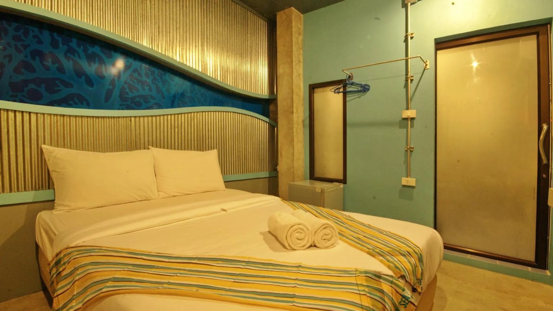 Seabox Khaolak Hostel Khao Lak Thailand